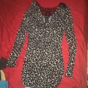 Women dress M (7-9)